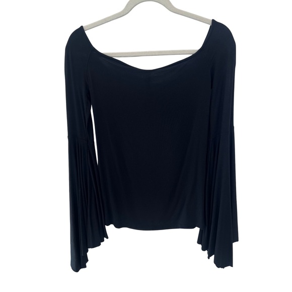 We The Free Free People Black Bell Sleeve Top M Wide Neck Boho Festival 90s Y2K - Picture 2 of 6